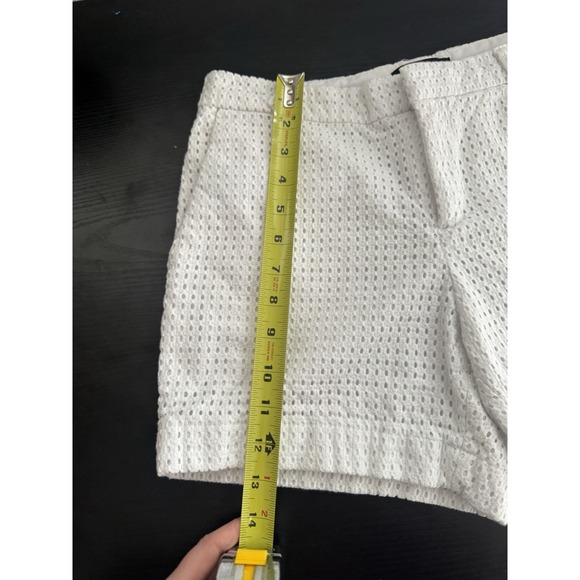 Banana Republic Chino Shorts Women's Size 2 White Flat Front Zip Fly Summer - Picture 3 of 9